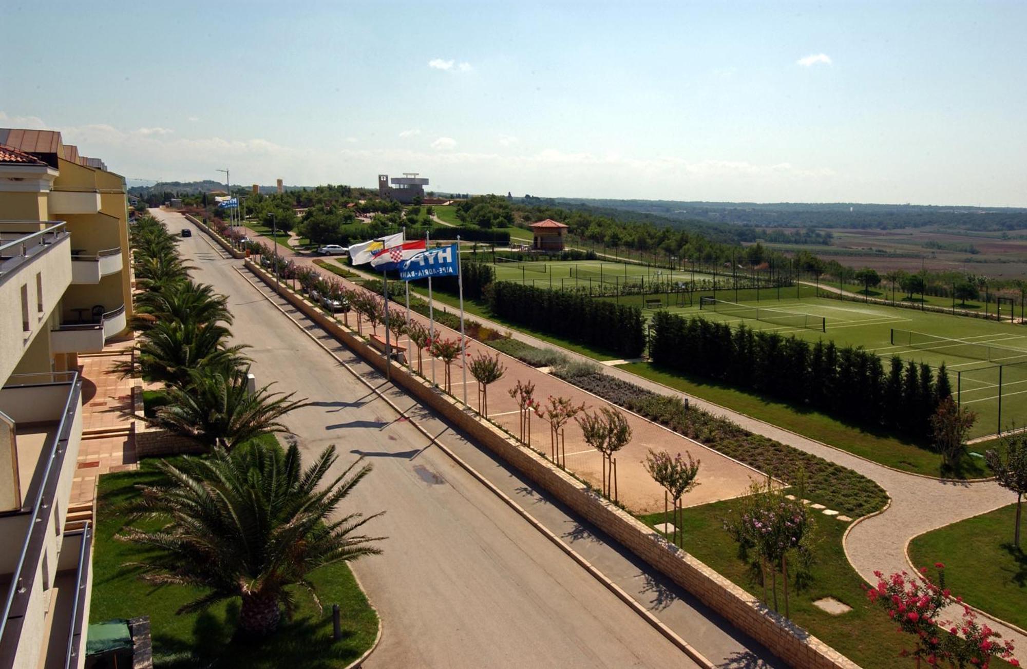 Skiper Apartments & Golf Resort Savudrija Exterior photo