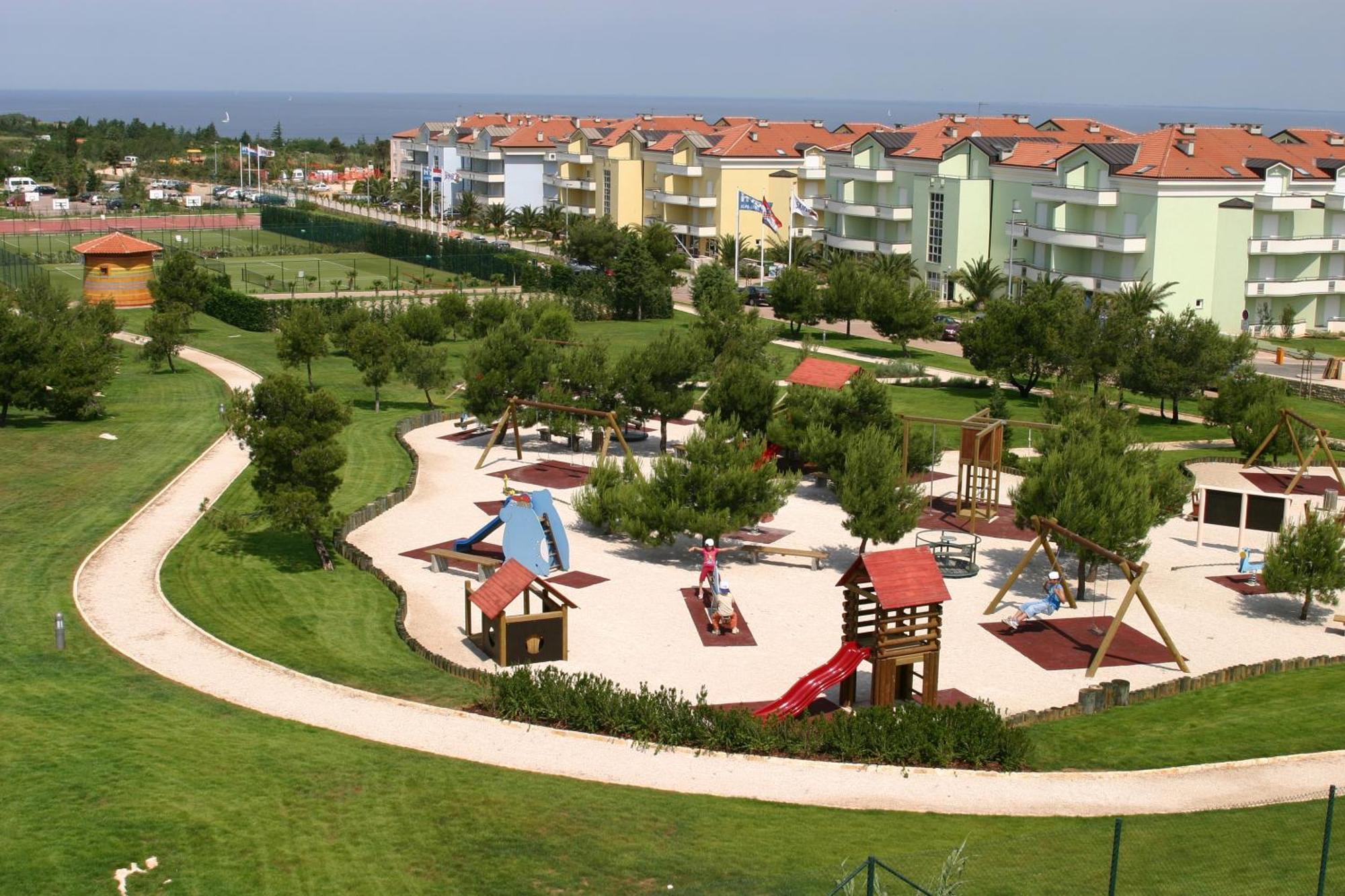 Skiper Apartments & Golf Resort Savudrija Exterior photo
