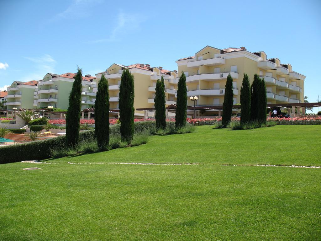 Skiper Apartments & Golf Resort Savudrija Exterior photo